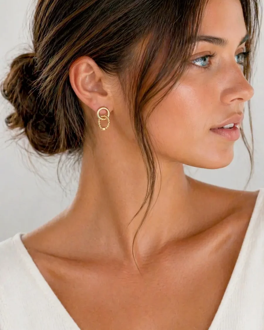 Boucles d’oreilles minimalistes doré en acier inoxydable et hypoallergénique