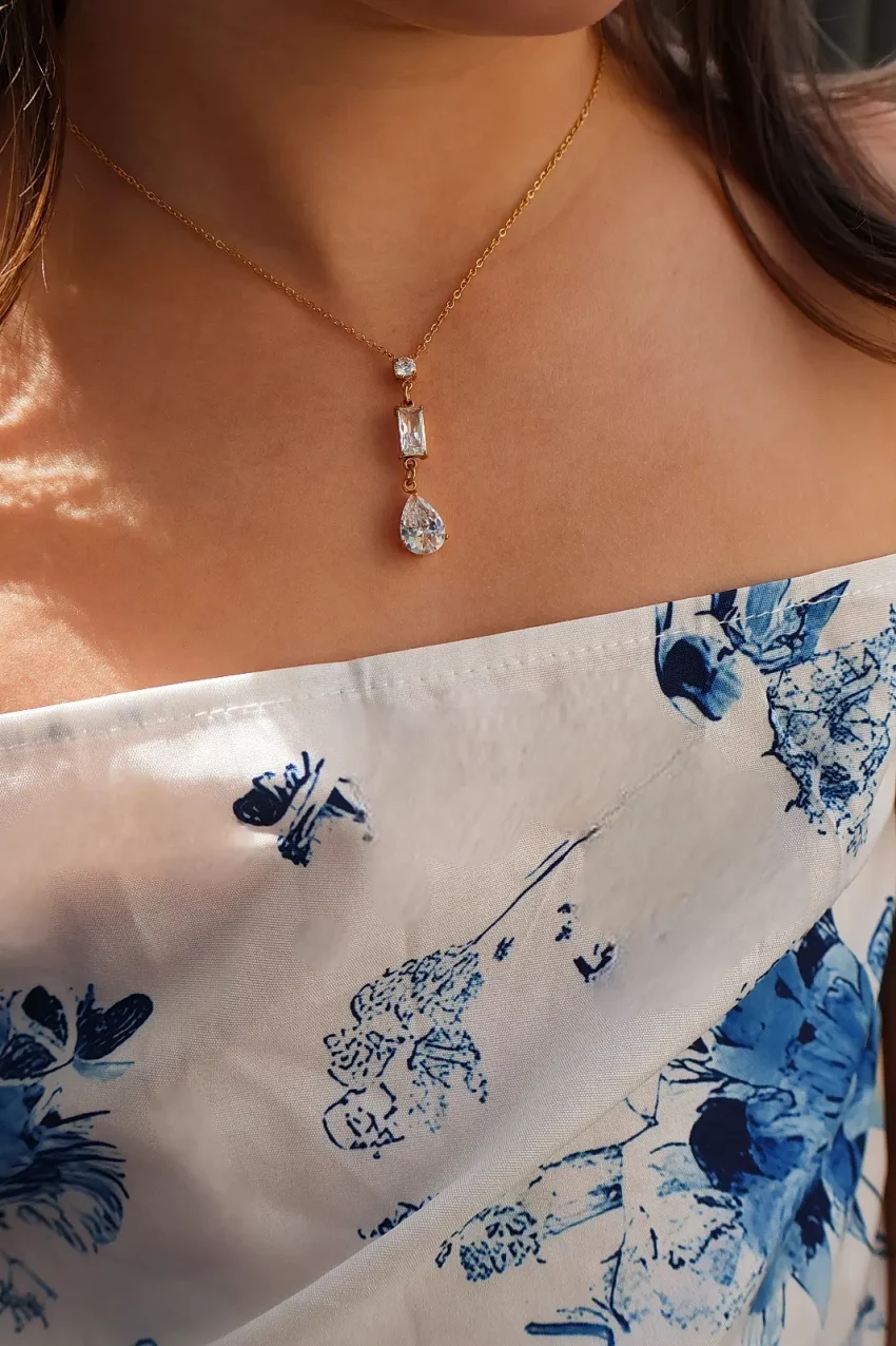 Collier Y avec strass doré