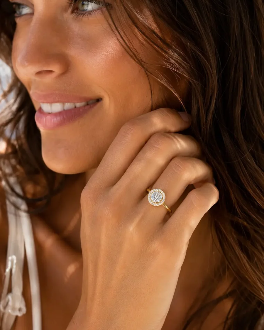 Bague solitaire en acier inoxydable doré ajustable pour femme