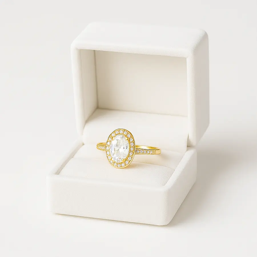 Bague solitaire avec strass ajustable