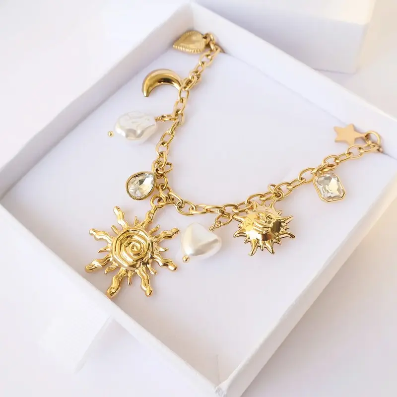 Collier breloque soleil
