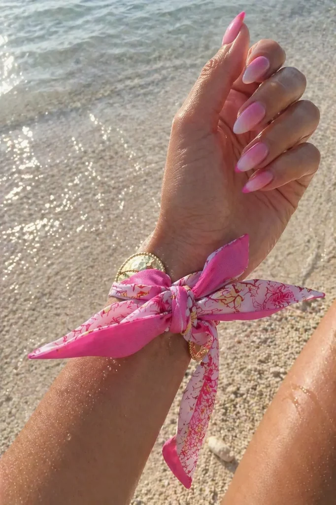 Bracelet tissu rose en acier inoxydable