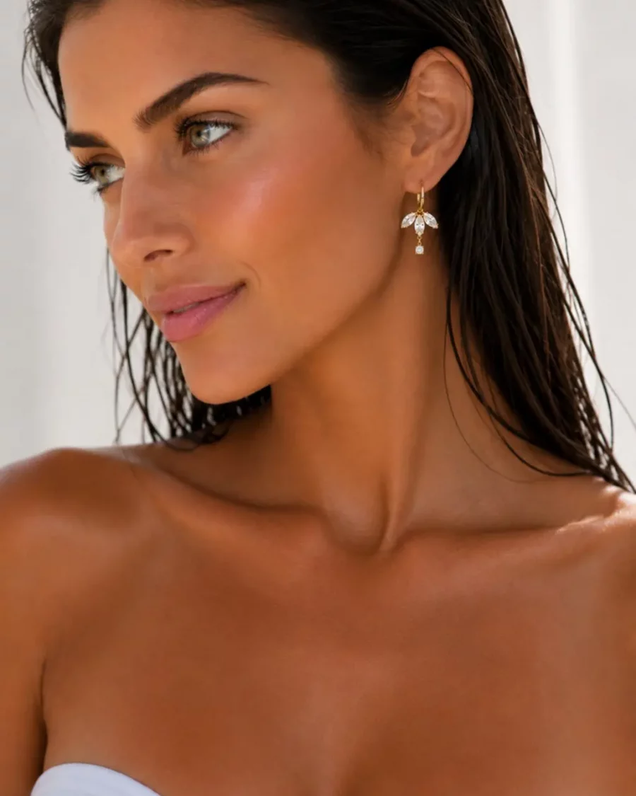 Boucles d’Oreilles Fleur Zircon Dorées en Acier Inoxydable